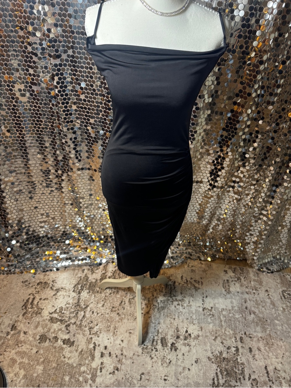 Forever 21 Black Off-Shoulder Midi Dress